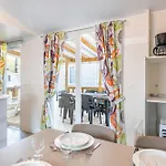Camping Mobil-home 6p 4*